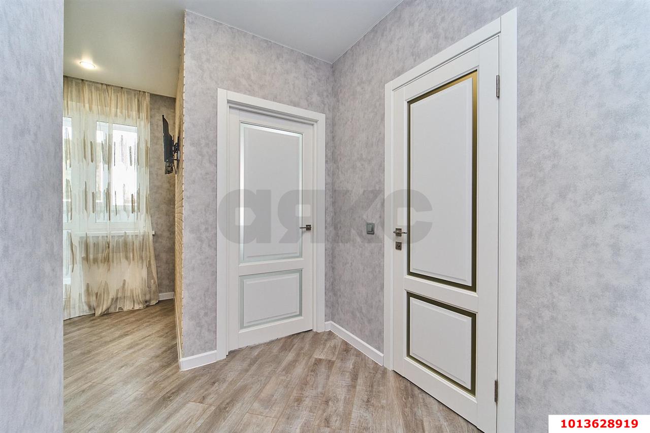 Фото №9: 1-комнатная квартира 40 м² - Краснодар, Славянский, ул. Красных Партизан, 1/4к16