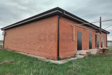 Фото №5: Торговое помещение 211 м² - Каневская, мкр. квартал Загребля, 