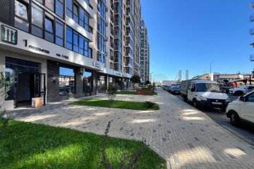 Фото №4: Торговое помещение 32 м² - Краснодар, мкр. жилой комплекс Зелёный театр, ул. Западный Обход, 39/1к2