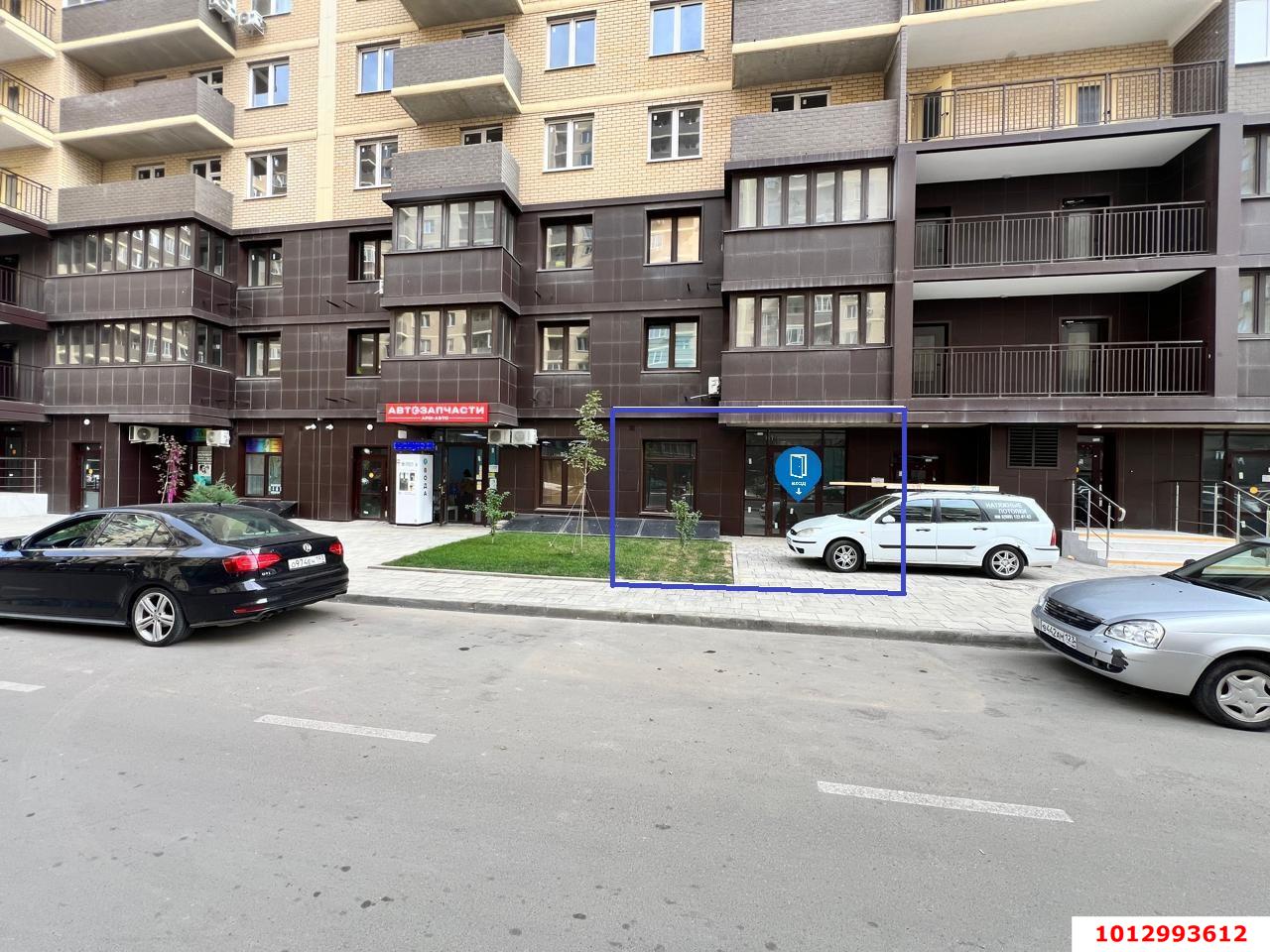 Фото №1: Торговое помещение 47 м² - Краснодар, жилой комплекс Ракурс, ул. имени Героя Ростовского, 8к5