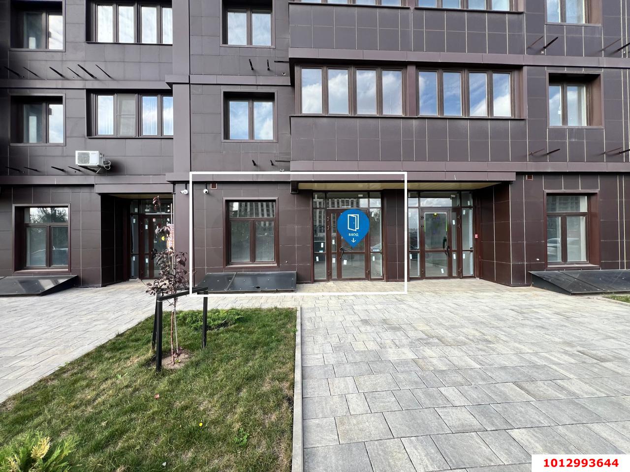 Фото №2: Торговое помещение 51 м² - Краснодар, жилой комплекс Ракурс, ул. имени Героя Ростовского, 8к1