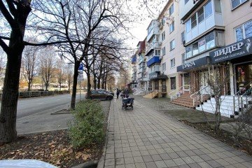 Фото №4: Торговое помещение 72 м² - Краснодар, мкр. Черёмушки, ул. Ставропольская, 232