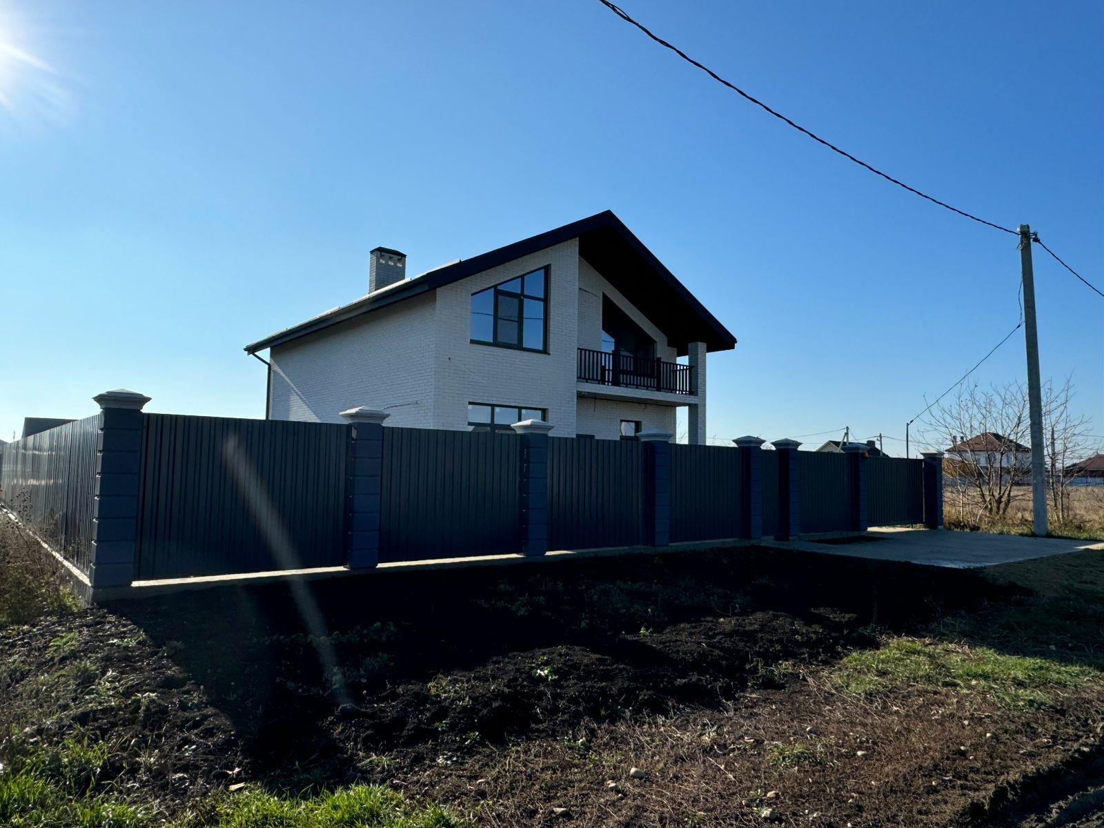 Фото №3: Дом 161 м² + 4 сот. - Индустриальный, мкр. Прикубанский внутригородской округ, ул. Лазурная, 15