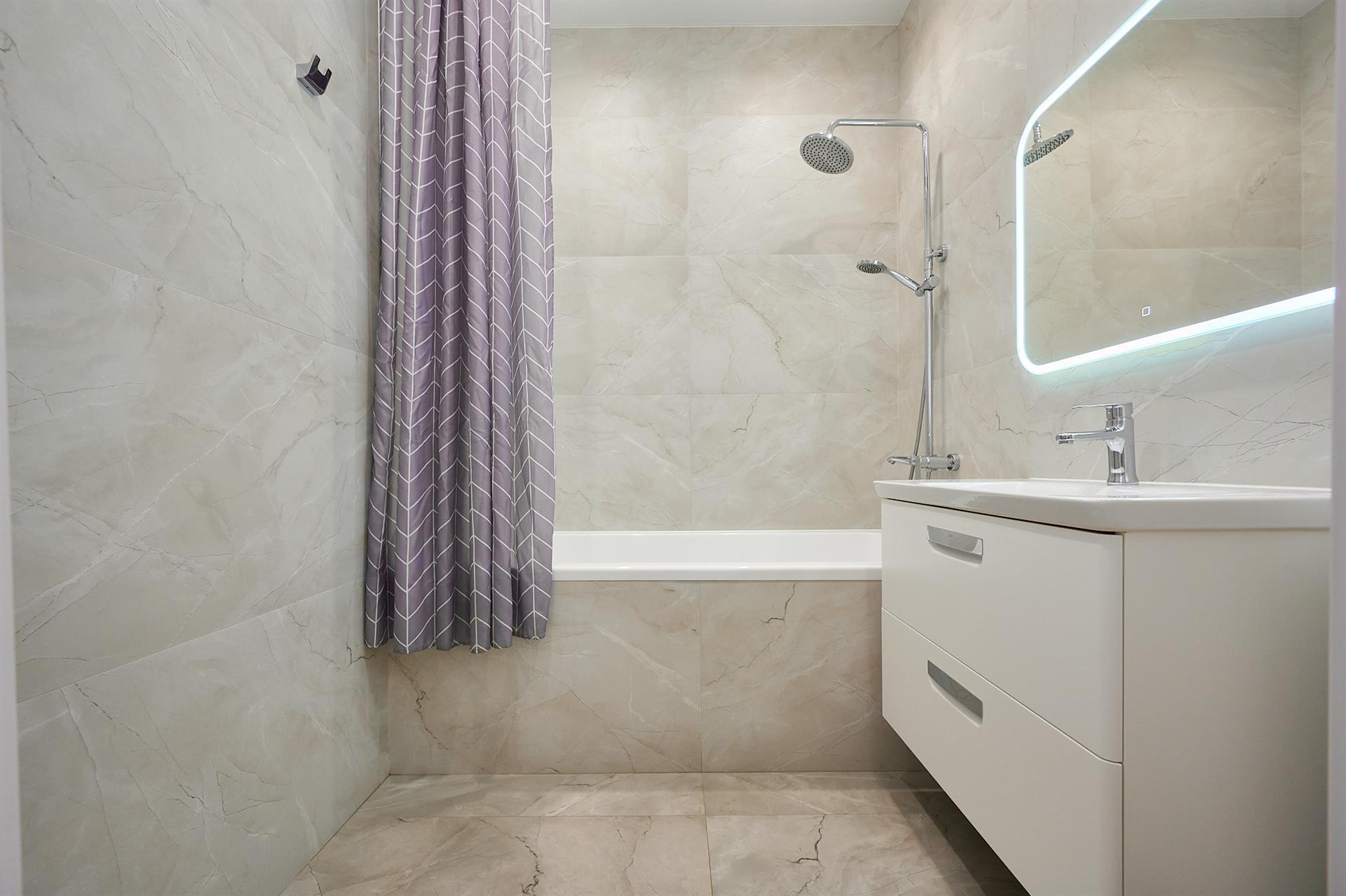 Фото №6: 2-комнатная квартира 78 м² - Краснодар, Прикубанский внутригородской округ, мкр. Фестивальный, ул. имени Тургенева, 221