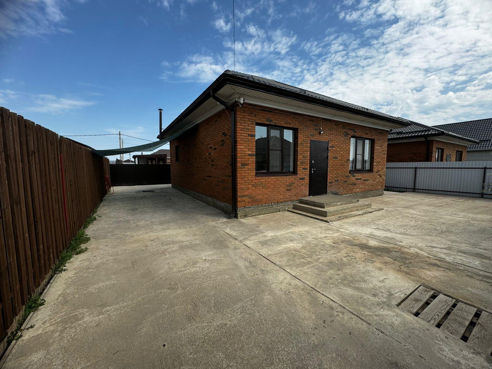 Фото №2: Дом 75 м² + 3 сот. - Краснодар, Прикубанский внутригородской округ, п. коттеджный  Комарово, ул. Макеевская, 10