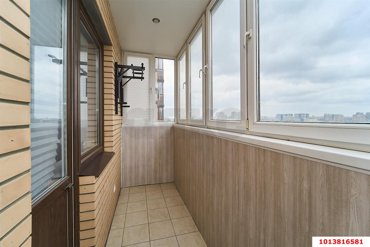 Фото №11: 2-комнатная квартира 74 м² - Краснодар, Центральный, ул. Октябрьская, 181/2