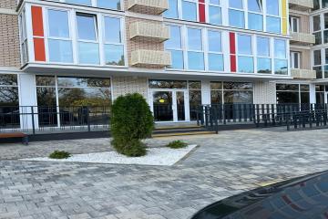Фото №2: Коммерция 82 м² - Краснодар, мкр. ЖК Абрикосово, ул. имени Героя Георгия Бочарникова, 4к2