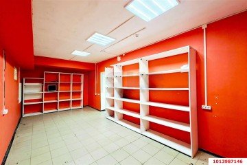 Фото №5: Торговое помещение 10 м² - Краснодар, мкр. Московский, ул. Карякина, 18