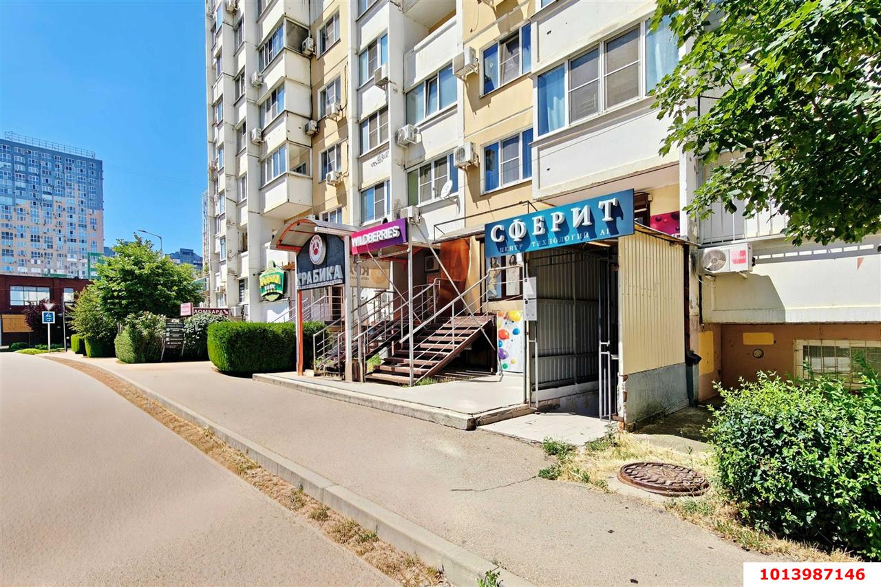 Фото №1: Торговое помещение <span class="whitespace-nowrap">40 м²</span>, <span class="whitespace-nowrap">16 эт.</span> - Краснодар, Прикубанский внутригородской округ, мкр. Московский, ул. Карякина, 18