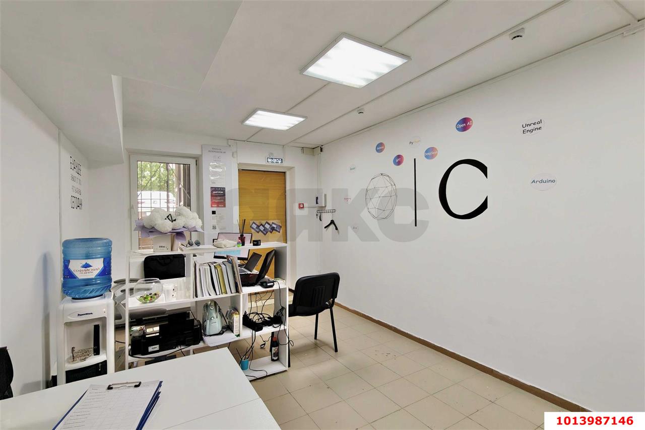 Фото №9: Торговое помещение <span class="whitespace-nowrap">40 м²</span>, <span class="whitespace-nowrap">16 эт.</span> - Краснодар, Прикубанский внутригородской округ, мкр. Московский, ул. Карякина, 18