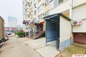 Фото №2: Торговое помещение 10 м² - Краснодар, мкр. Московский, ул. Карякина, 18