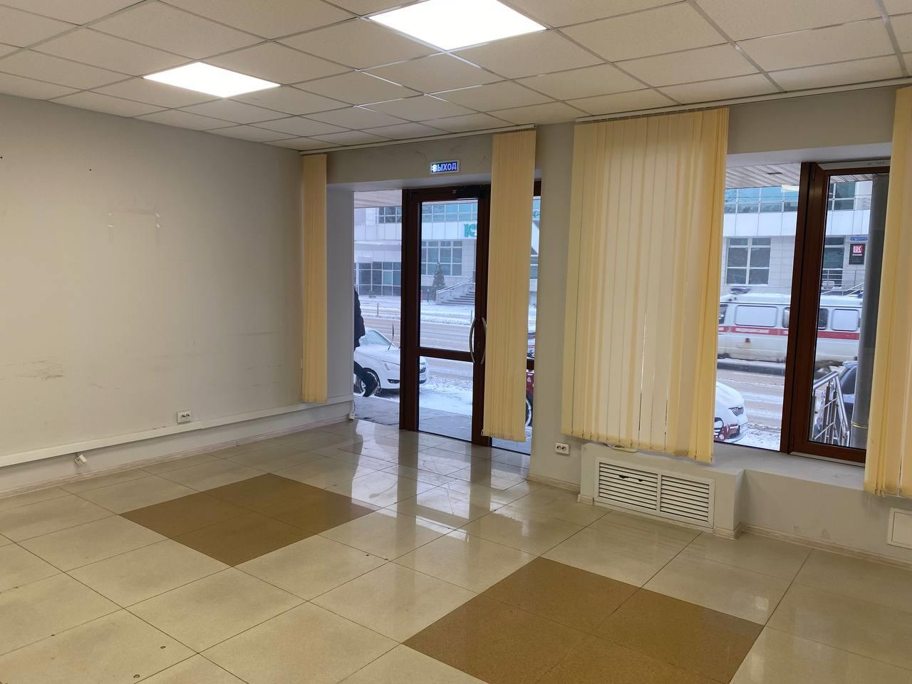 Фото №4: Коммерция 1400 м² - Краснодар, Центральный внутригородской округ, мкр. Дубинка, ул. Ставропольская, 7