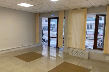 Фото №4: Офисное помещение 1400 м² - Краснодар, мкр. Дубинка, ул. Ставропольская, 7