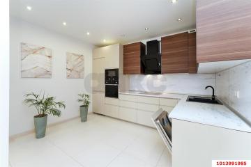 Фото №2: 4-комнатная квартира 136 м² - Краснодар, мкр. Центральный, ул. Кубанская набережная, 64