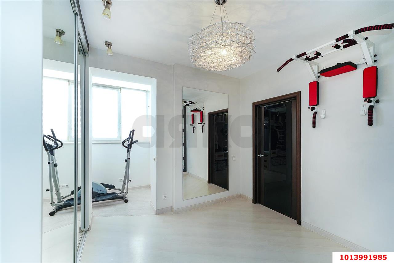 Фото №19: 4-комнатная квартира 136 м² - Краснодар, Центральный внутригородской округ, Западный внутригородской округ, мкр. Центральный, ул. Кубанская набережная, 64