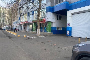 Фото №1: Торговое помещение 82 м² - Краснодар, мкр. жилой комплекс Форт Карасун, ул. Сормовская, 208/1