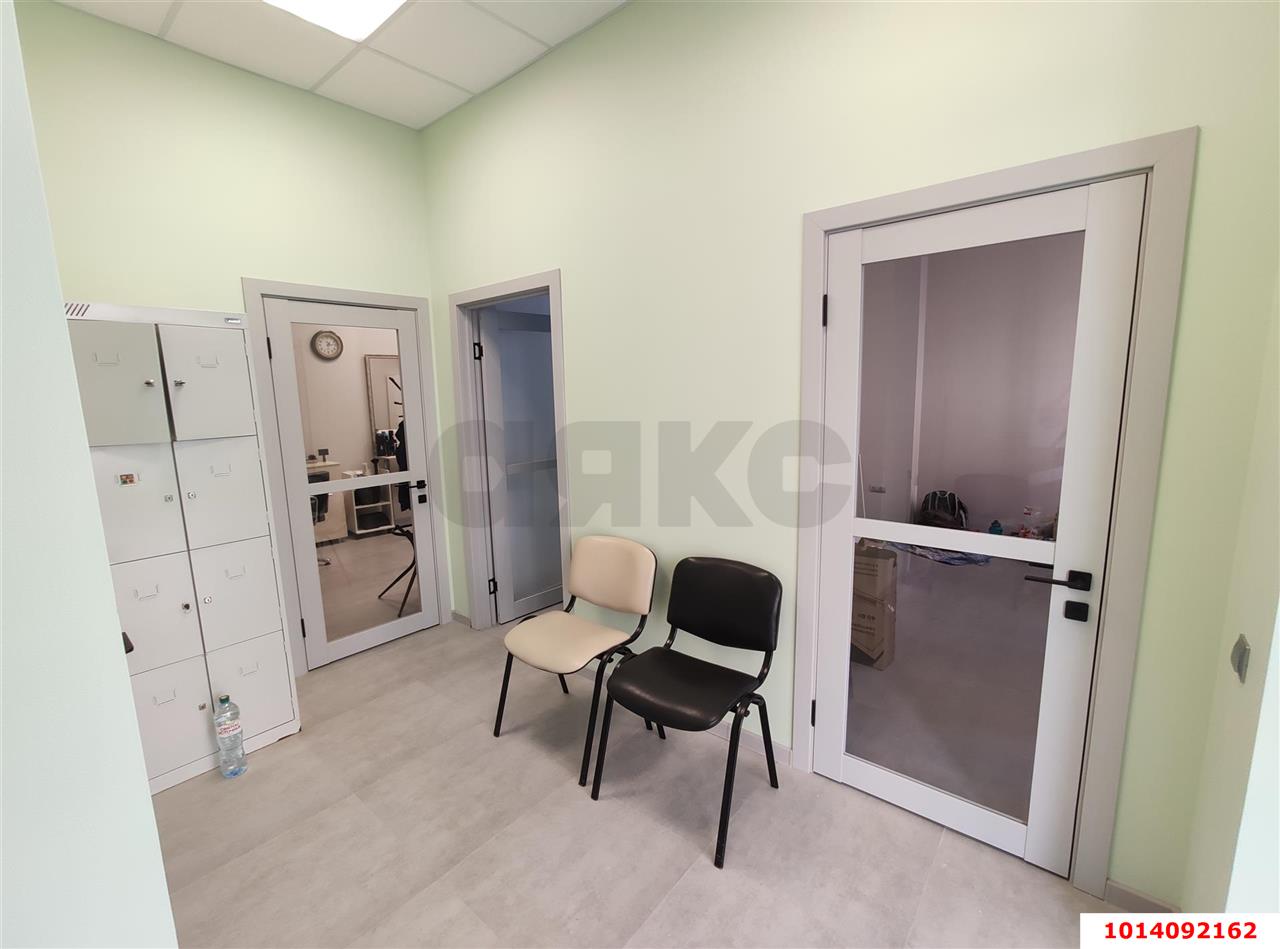 Фото №7: Торговое помещение <span class="whitespace-nowrap">81 м²</span>, <span class="whitespace-nowrap">1/16 эт.</span> - Краснодар, Карасунский внутригородской округ, Комсомольский, мкр. ЖК Форт Карасун, ул. Сормовская, 208/1
