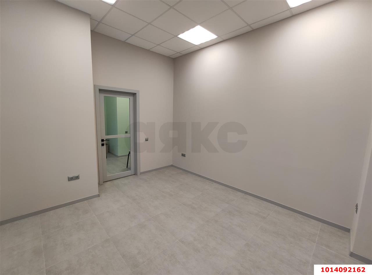 Фото №10: Торговое помещение <span class="whitespace-nowrap">81 м²</span>, <span class="whitespace-nowrap">1/16 эт.</span> - Краснодар, Карасунский внутригородской округ, Комсомольский, мкр. ЖК Форт Карасун, ул. Сормовская, 208/1