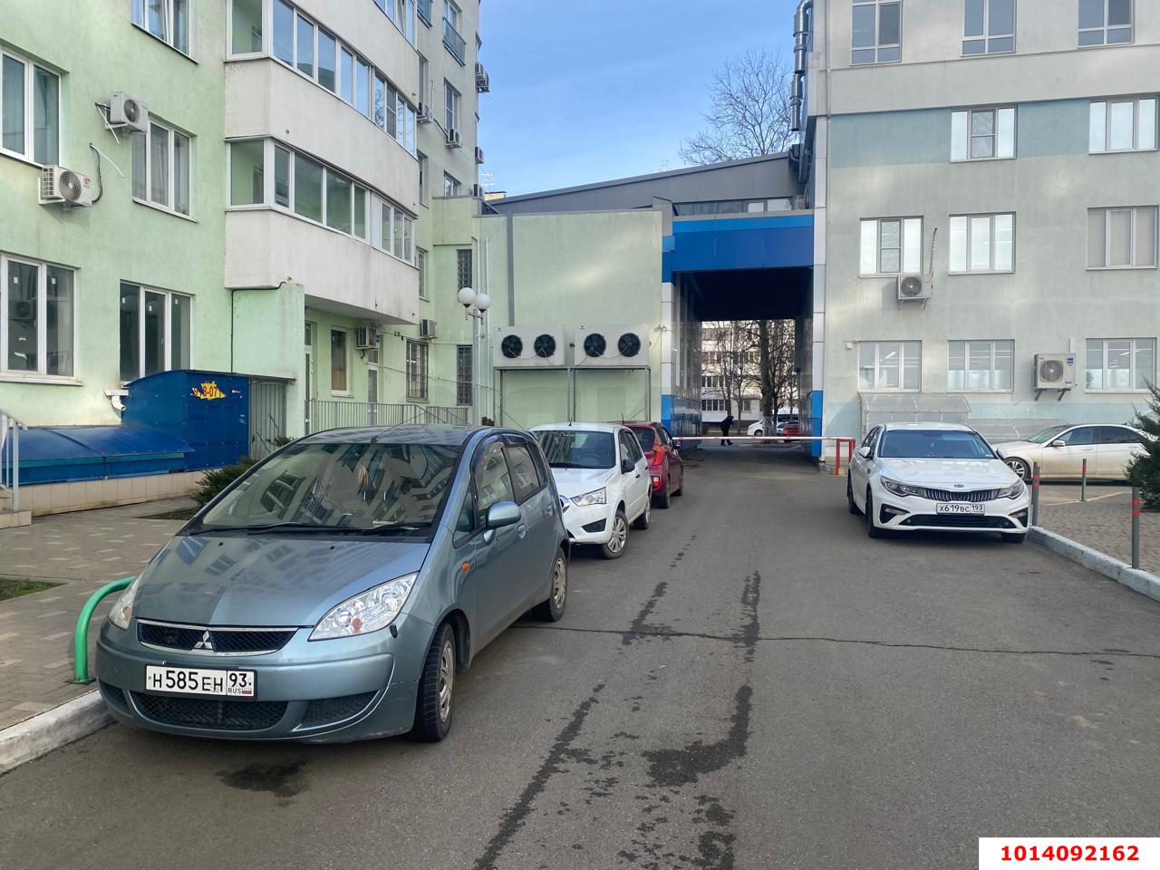Фото №3: Торговое помещение 82 м² - Краснодар, жилой комплекс Форт Карасун, ул. Сормовская, 208/1
