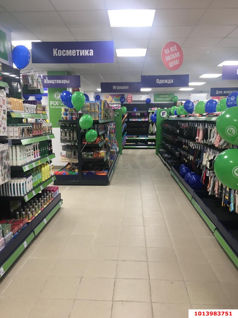 Фото №4: Торговое помещение 264 м² - Ленинградская, ул. Красная, 140