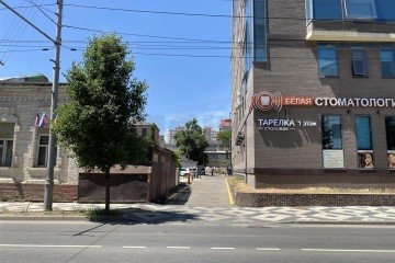 Фото №2: Торговое помещение 181 м² - Краснодар, мкр. Центральный, ул. Мира, 28