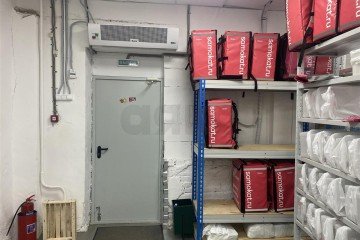 Фото №2: Торговое помещение 181 м² - Краснодар, мкр. Центральный, ул. Мира, 28