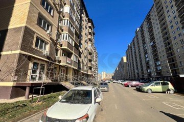 Фото №2: Торговое помещение 47 м² - Краснодар, мкр. жилой комплекс Дыхание, ул. Лётчика Позднякова, 2к8