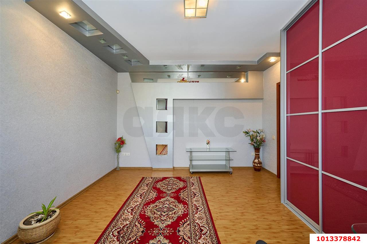 Фото №34: Дом 306 м² + 8 сот. - Краснодар, Прикубанский внутригородской округ, Завод Радиоизмерительных Приборов, п. Калинино, ул. Есаульская, 64