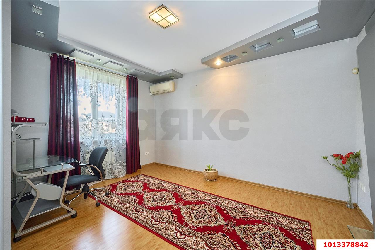 Фото №35: Дом 306 м² + 8 сот. - Краснодар, Прикубанский внутригородской округ, Завод Радиоизмерительных Приборов, п. Калинино, ул. Есаульская, 64