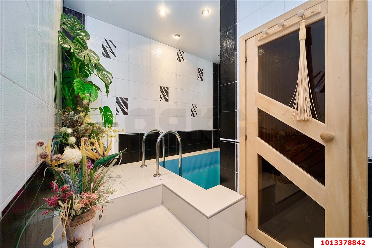 Фото №24: Дом 306 м² + 8 сот. - Краснодар, Прикубанский внутригородской округ, Завод Радиоизмерительных Приборов, п. Калинино, ул. Есаульская, 64