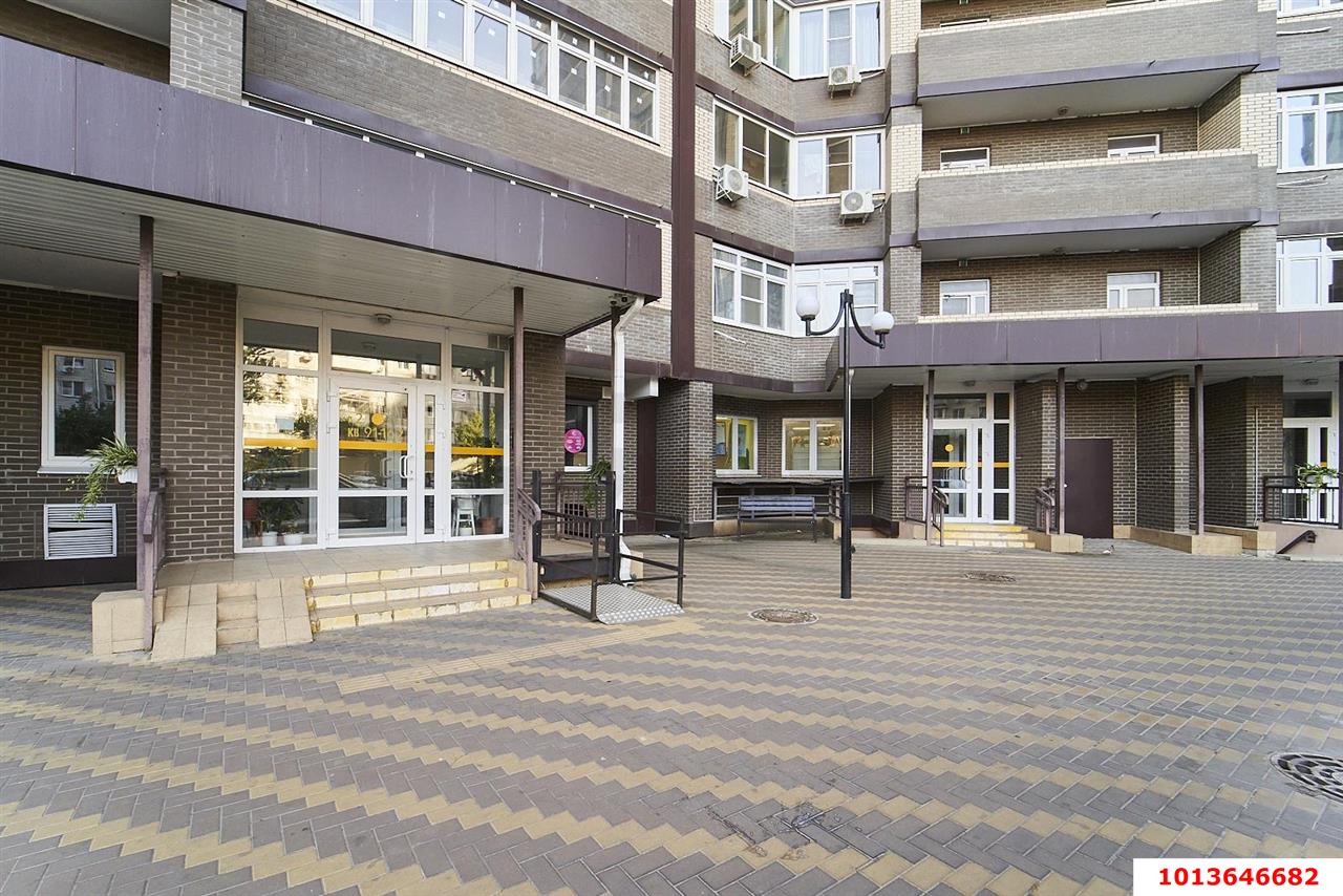 Фото №1: 2-комнатная квартира 72 м² - Краснодар, жилой комплекс На Стахановской, ул. Стахановская, 1
