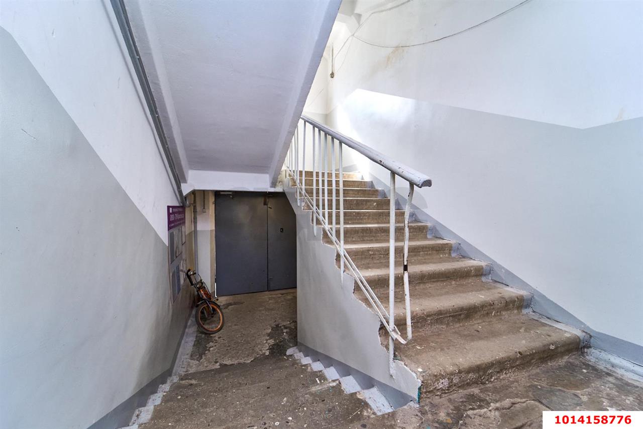 Фото №18: 3-комнатная квартира <span class="whitespace-nowrap">47 м²</span>, <span class="whitespace-nowrap">1/5 эт.</span> - Краснодар, Западный внутригородской округ, мкр. Горгаз, ул. Станкостроительная, 18