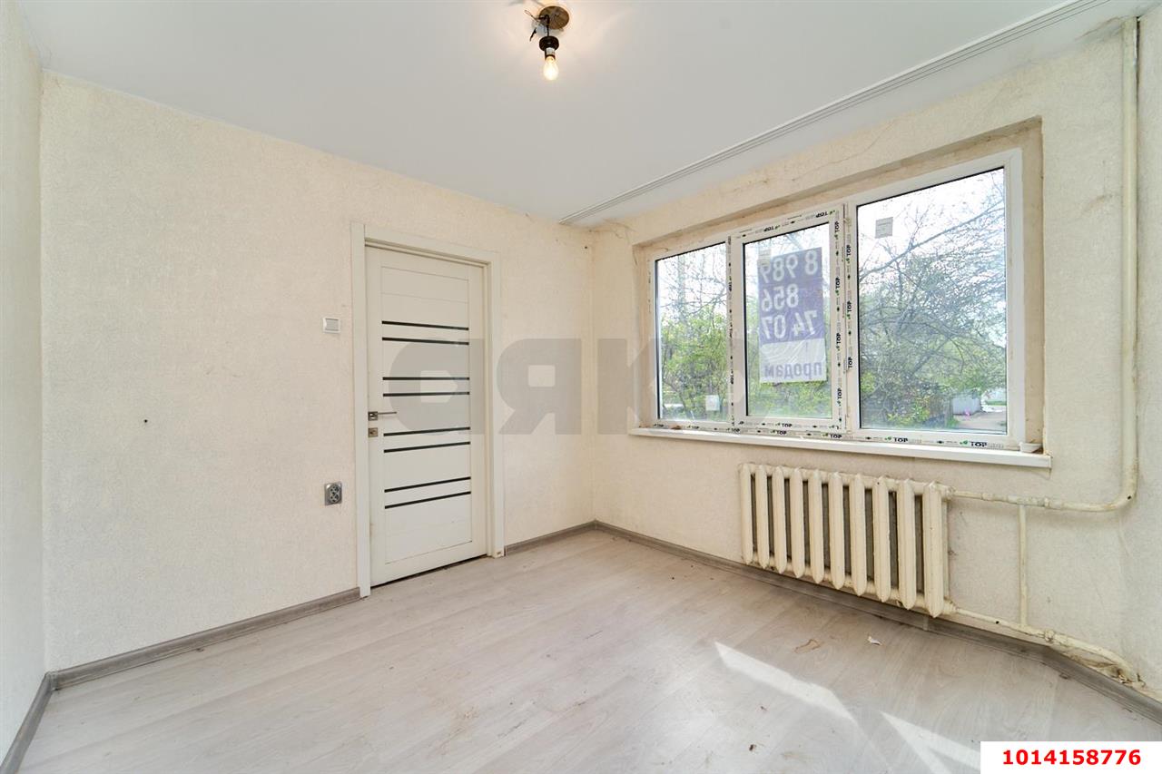 Фото №4: 3-комнатная квартира <span class="whitespace-nowrap">47 м²</span>, <span class="whitespace-nowrap">1/5 эт.</span> - Краснодар, Западный внутригородской округ, мкр. Горгаз, ул. Станкостроительная, 18