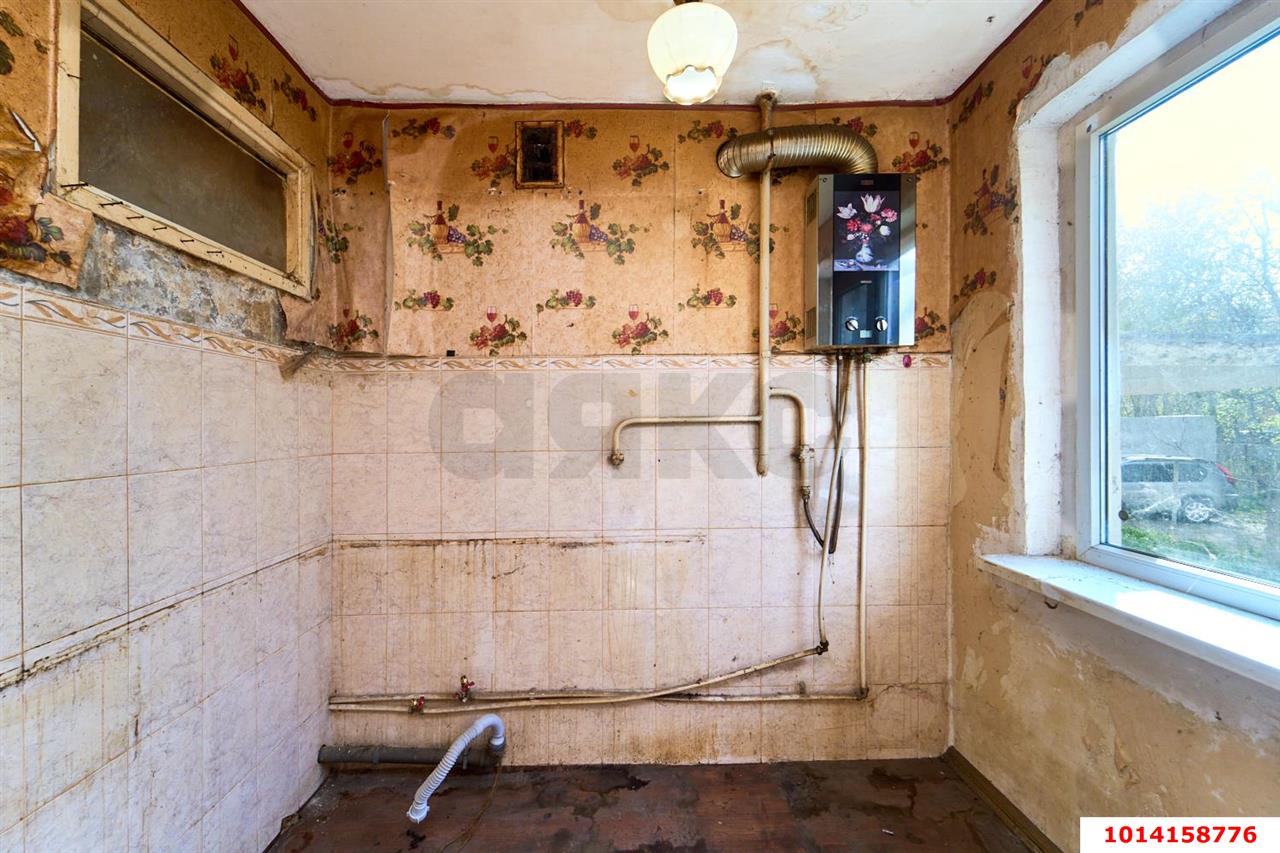 Фото №17: 3-комнатная квартира <span class="whitespace-nowrap">47 м²</span>, <span class="whitespace-nowrap">1/5 эт.</span> - Краснодар, Западный внутригородской округ, мкр. Горгаз, ул. Станкостроительная, 18
