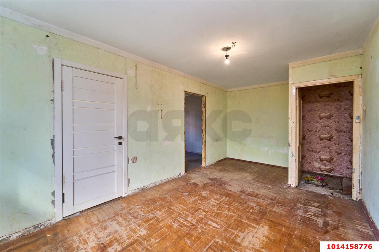 Фото №10: 3-комнатная квартира <span class="whitespace-nowrap">47 м²</span>, <span class="whitespace-nowrap">1/5 эт.</span> - Краснодар, Западный внутригородской округ, мкр. Горгаз, ул. Станкостроительная, 18