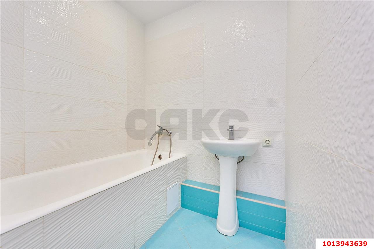 Фото №12: 3-комнатная квартира 76 м² - Краснодар, ул. 70-летия Октября, 6