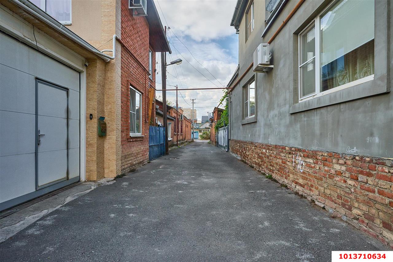 Фото №10: Дом 200 м² + 7.13 сот. - Краснодар, Центральный внутригородской округ, мкр. Центральный, ул. Базовская, 119