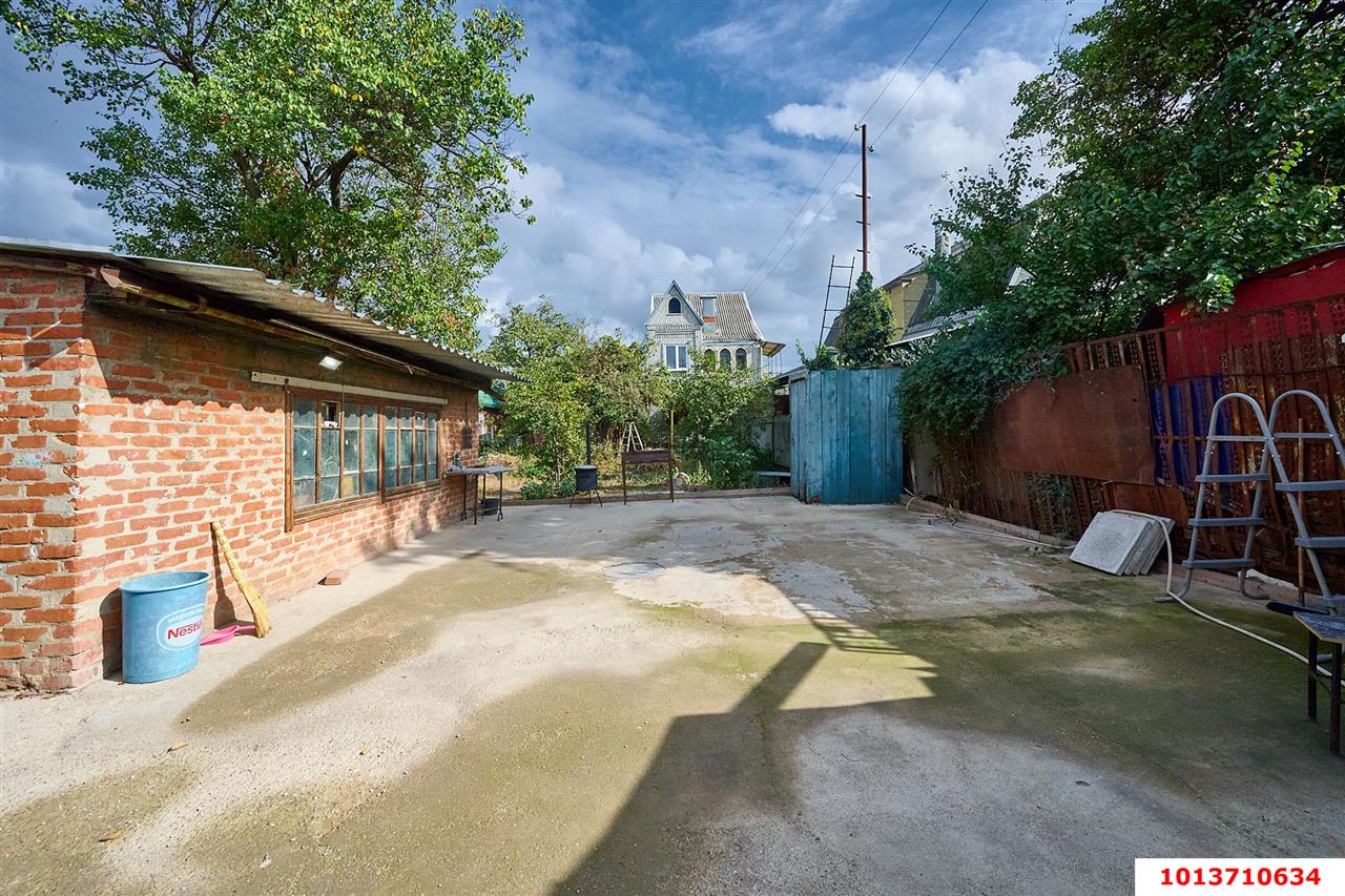 Фото №2: Дом 200 м² + 7.13 сот. - Краснодар, Центральный внутригородской округ, мкр. Центральный, ул. Базовская, 119