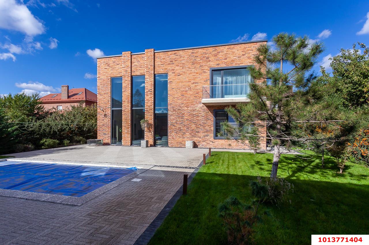 Фото №1: Дом 254 м² + 8 сот. - Краснодар, ул. Борисовская, 11