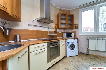 Фото №1: 2-комнатная квартира 61 м² - Краснодар, мкр. Юбилейный, пр-кт Чекистов, 33