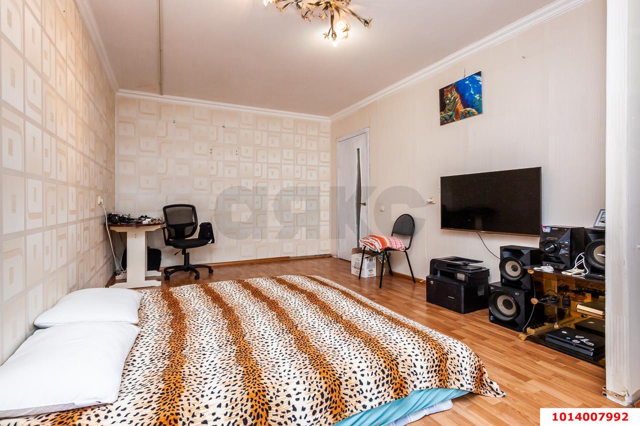 Фото №7: 3-комнатная квартира 86 м² - Краснодар, Западный внутригородской округ, мкр. Юбилейный, ул. Думенко, 33