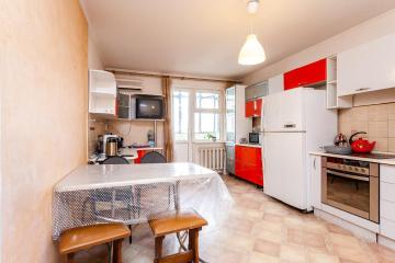 Фото №1: 3-комнатная квартира 86 м² - Краснодар, мкр. Юбилейный, ул. Думенко, 33