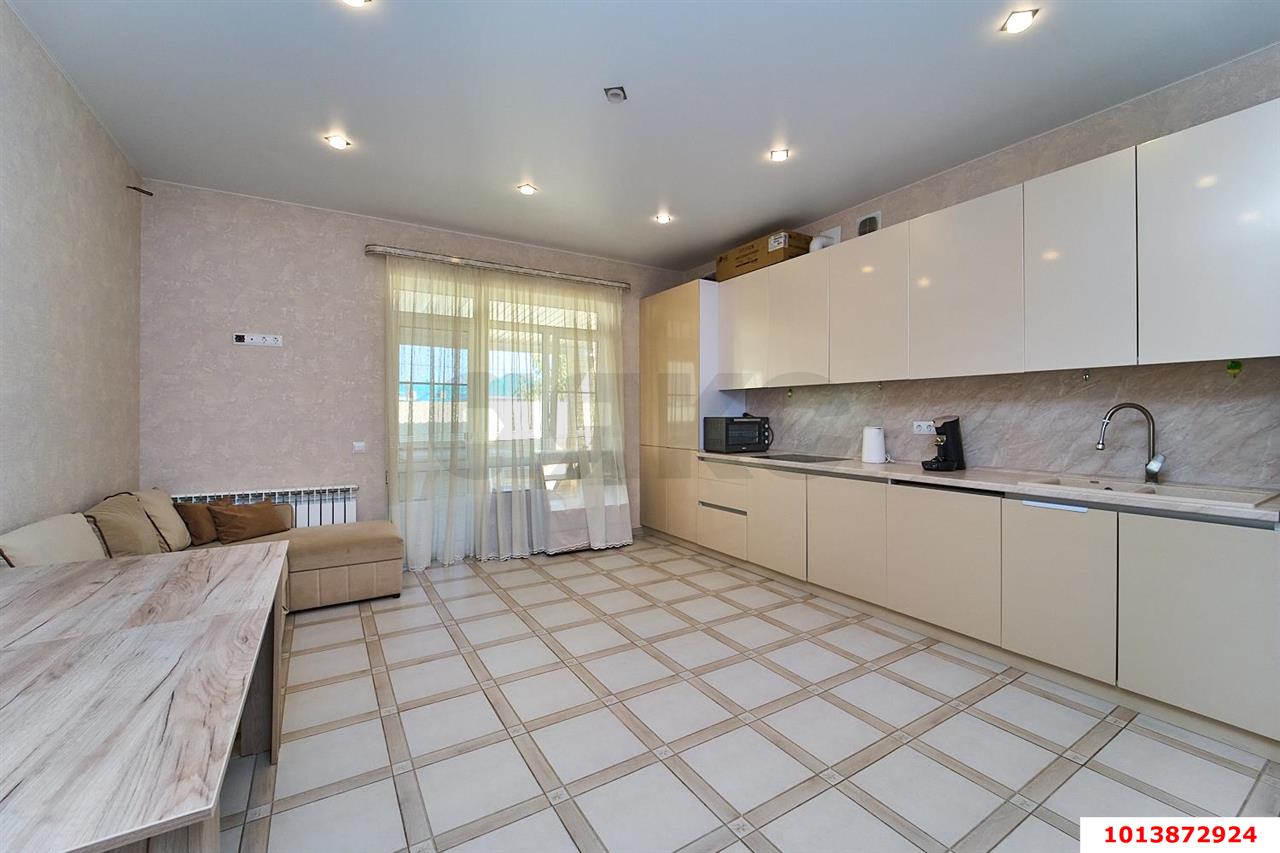 Фото №2: Дом 105 м² + 4.5 сот. - Краснодар, Прикубанский внутригородской округ, п. коттеджный  Изумрудный Город, ул. имени Героя Ильи Васюка, 35