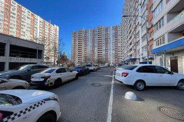 Фото №2: Торговое помещение 20 м² - Краснодар, мкр. Центральный, ул. Промышленная, 33