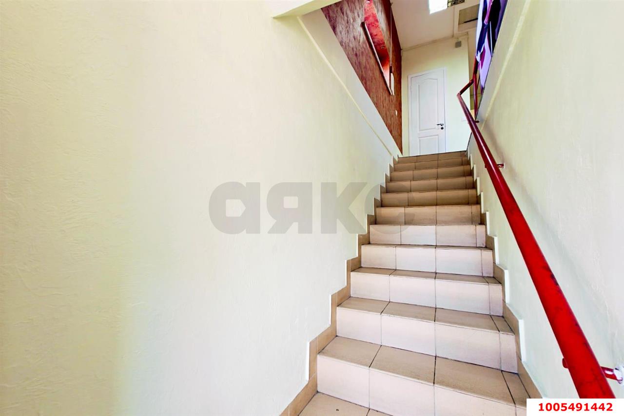 Фото №7: Торговое помещение 100 м² - Краснодар, Черёмушки, ул. Бургасская, 3