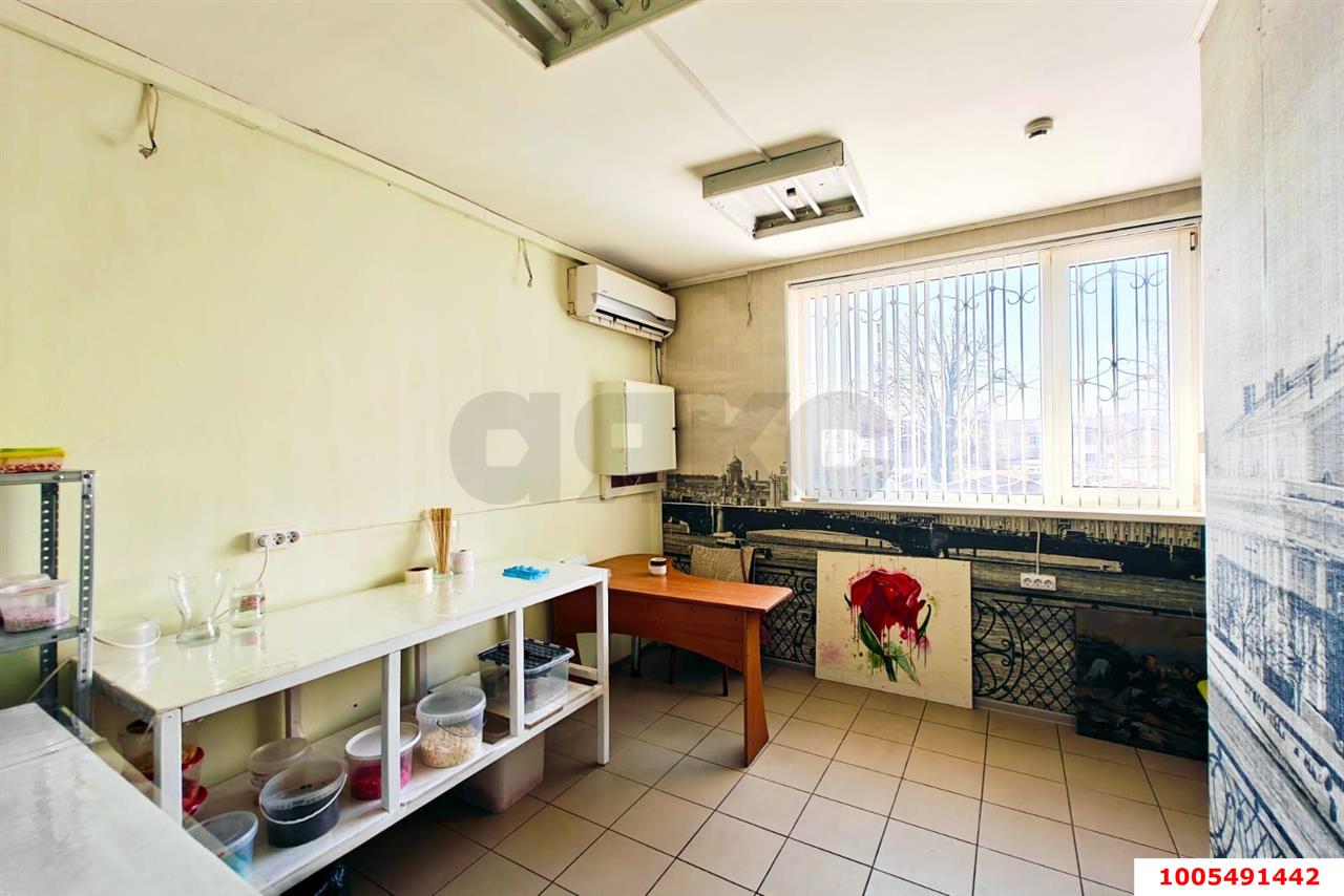 Фото №12: Торговое помещение 100 м² - Краснодар, Черёмушки, ул. Бургасская, 3