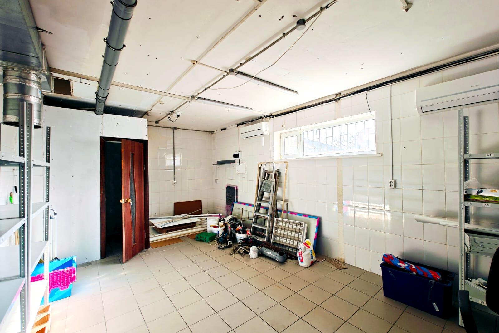 Фото №6: Коммерция 100 м² - Краснодар, ул. Бургасская, 3