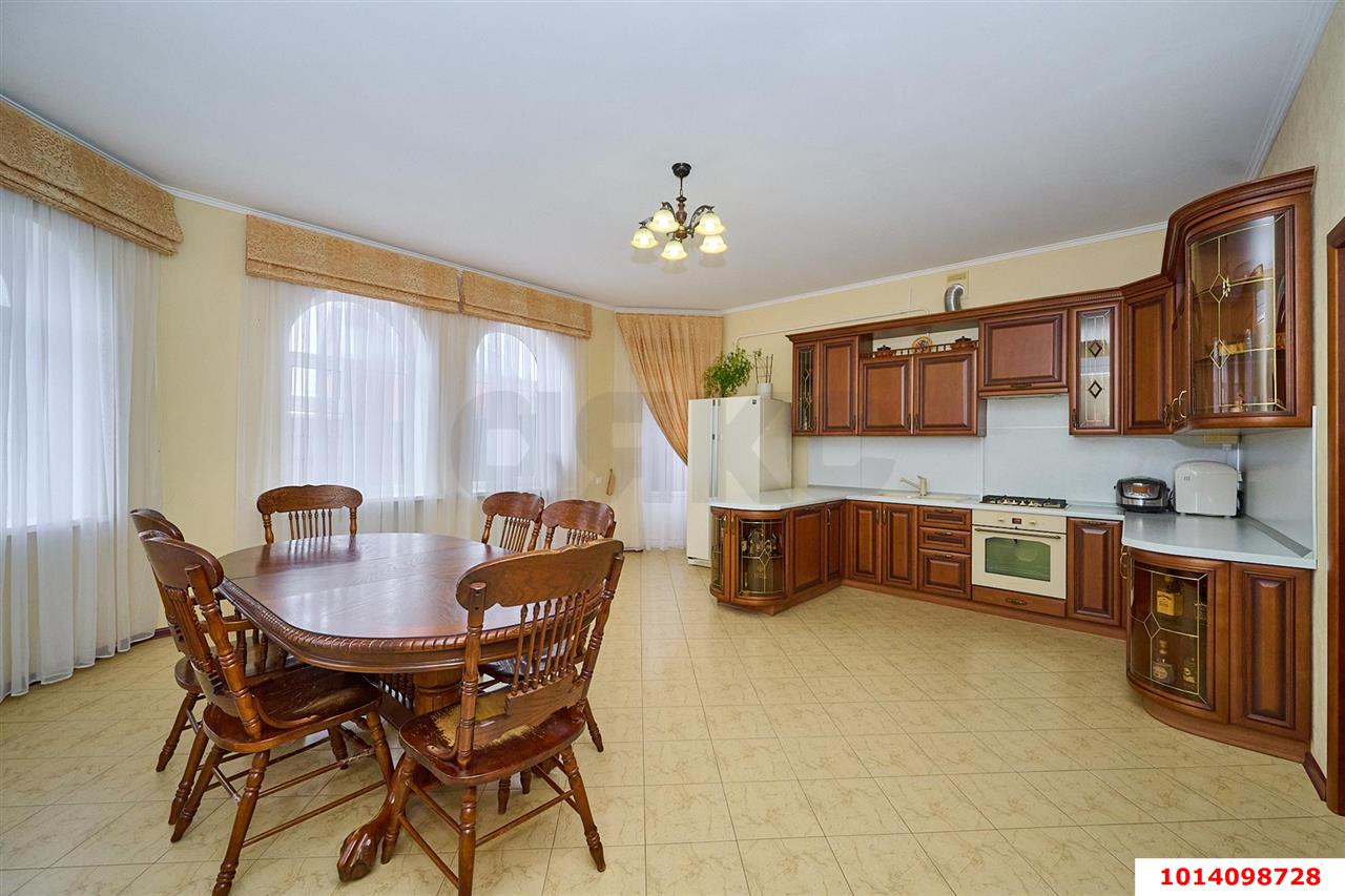 Фото №1: Дом 404 м² + 8 сот. - Краснодар, Карасунский внутригородской округ, ж/м Пашковский, ул. Мира, 71