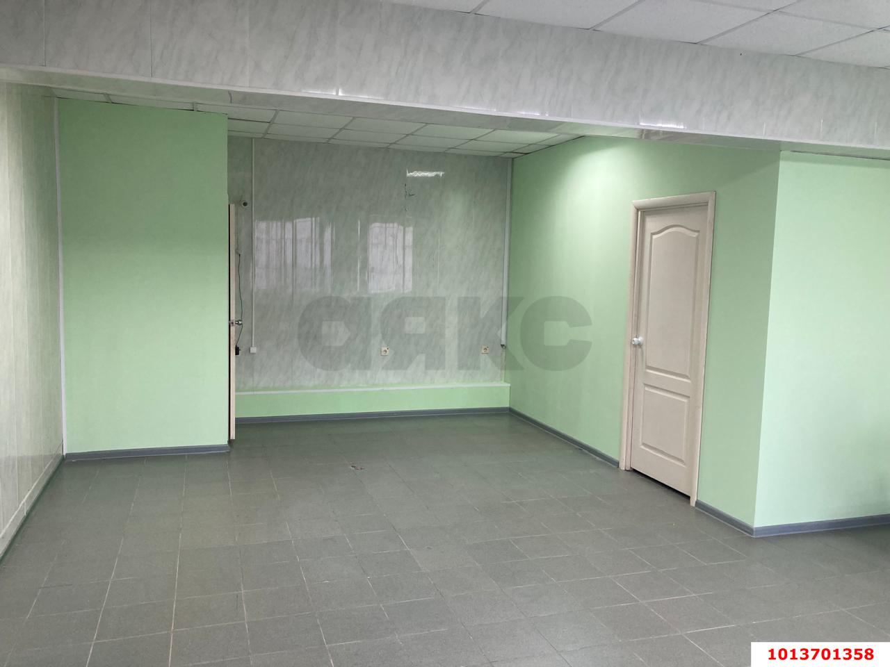 Фото №3: Торговое помещение 143 м² - Батуринская, ул. Шоссейная, 16Б