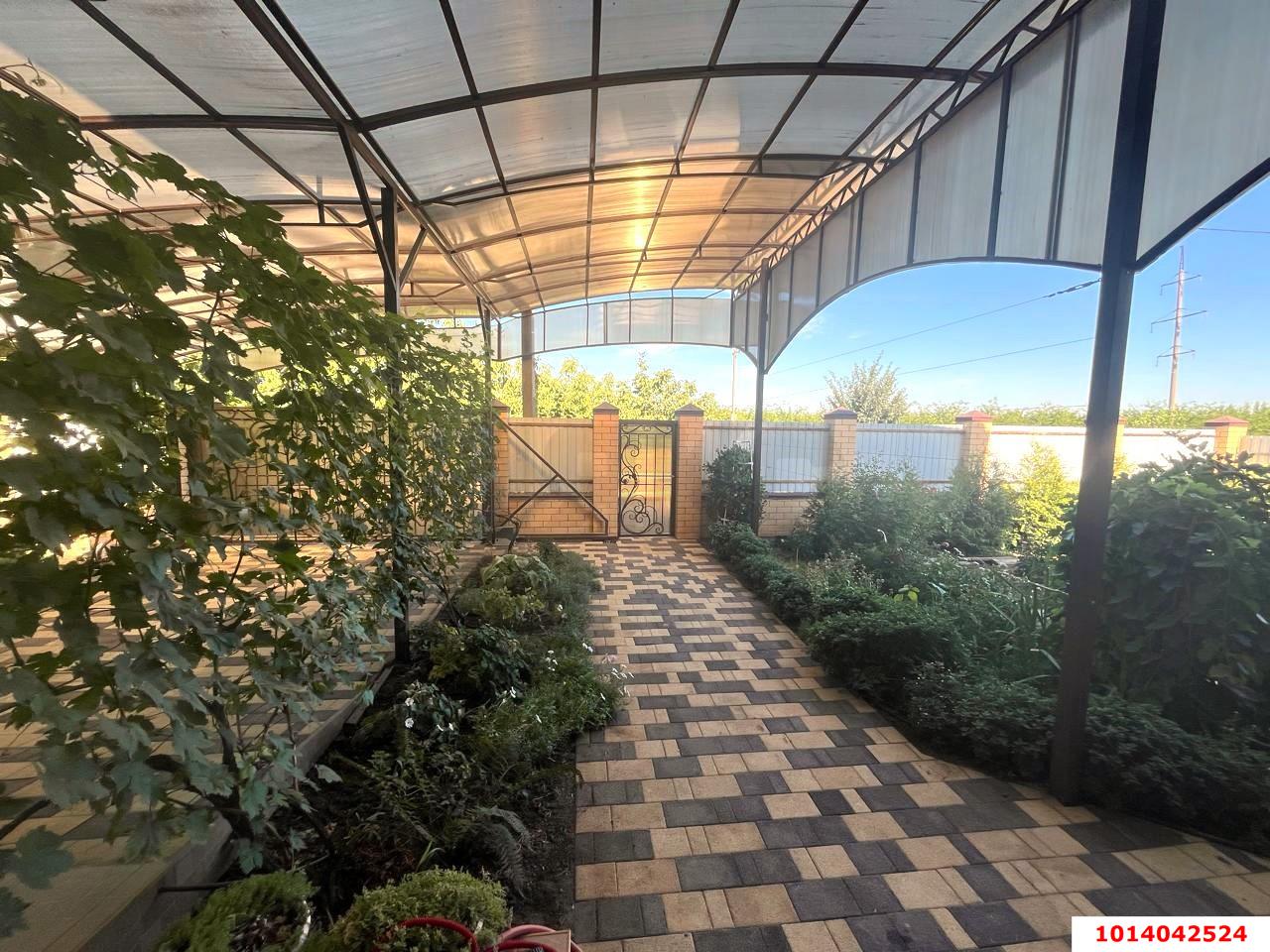 Фото №2: Дом 172 м² + 8 сот. - Лорис, Карасунский внутригородской округ, ул. Элитная, 31